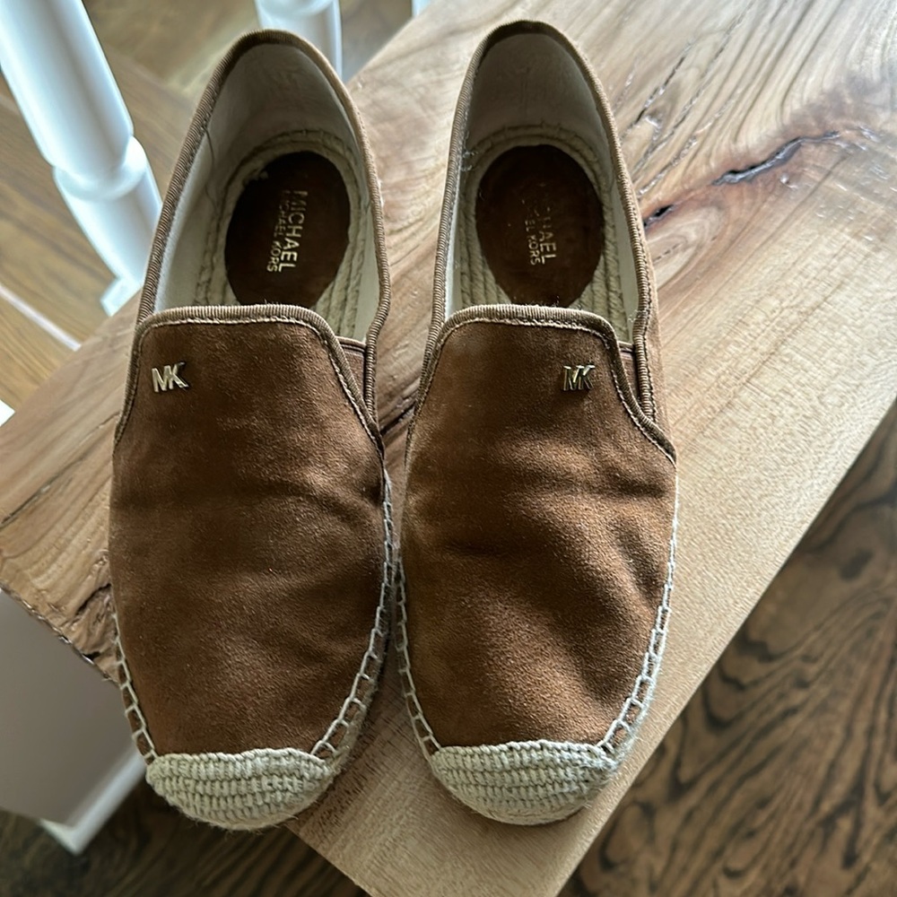 Michael Kora brown espadrilles flats